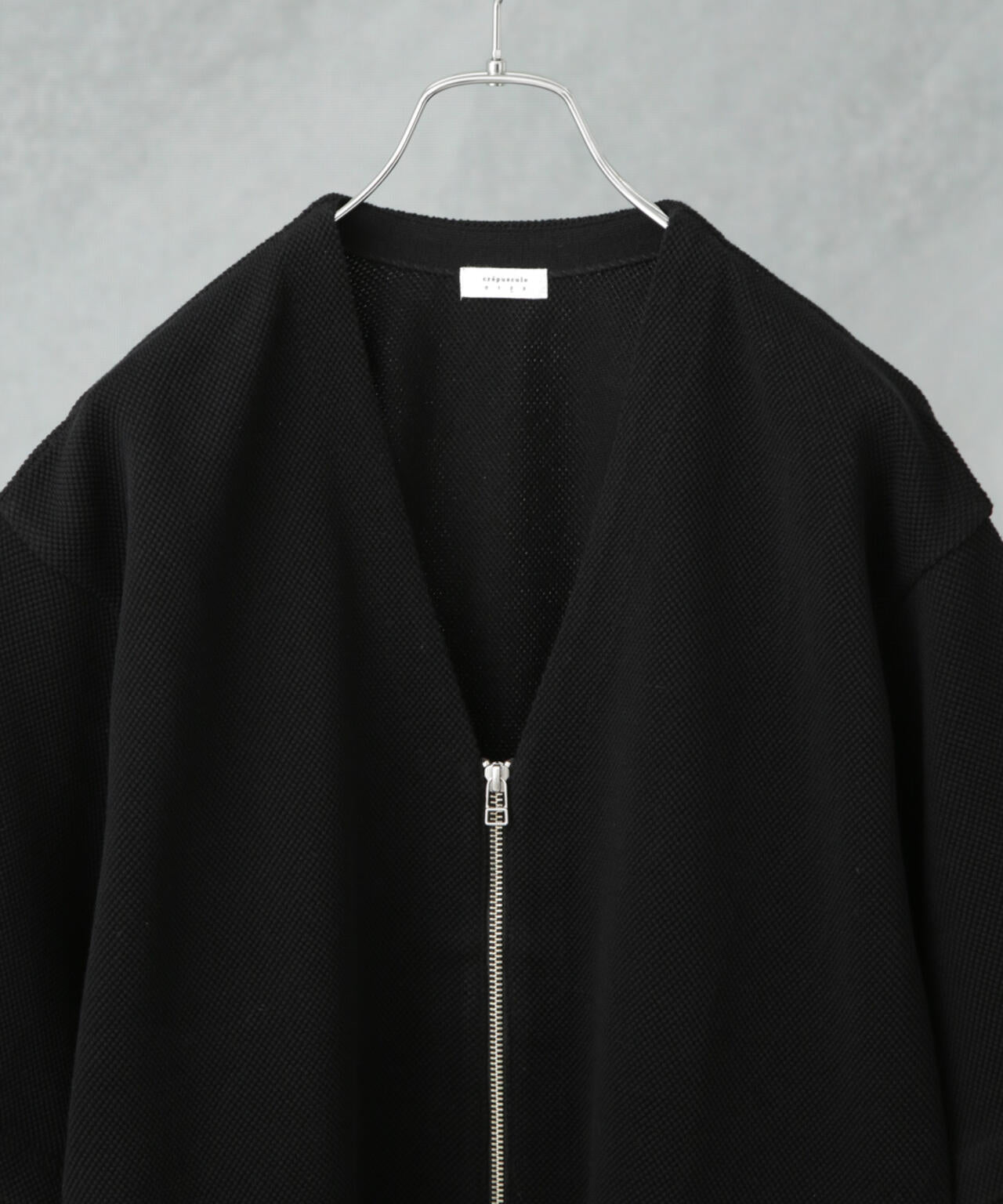crepuscule/別注 S/S V NECK ZIP CARDIGAN